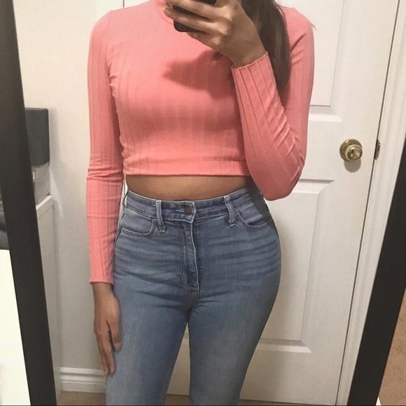 Ribbed Long Sleeve Crop Top - Picture 2 of 2